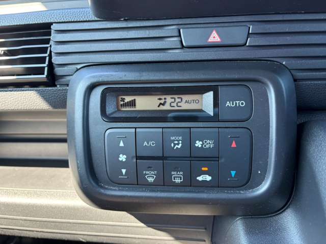 Honda N-VAN 12