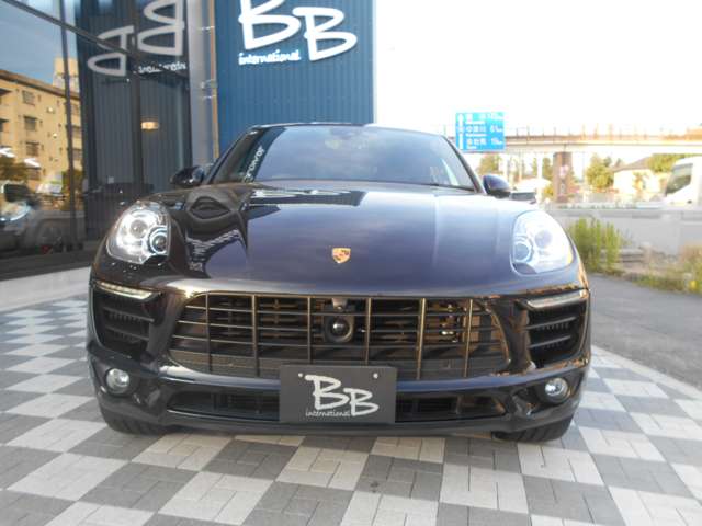 Porsche Macan 2