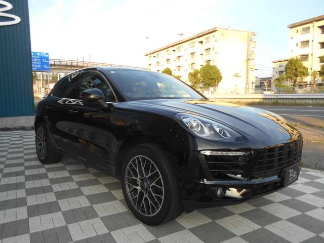 Porsche Macan 3