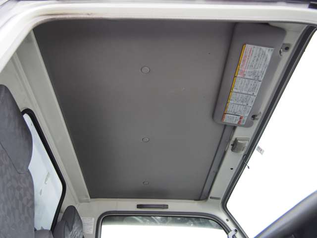 Isuzu Elf 9