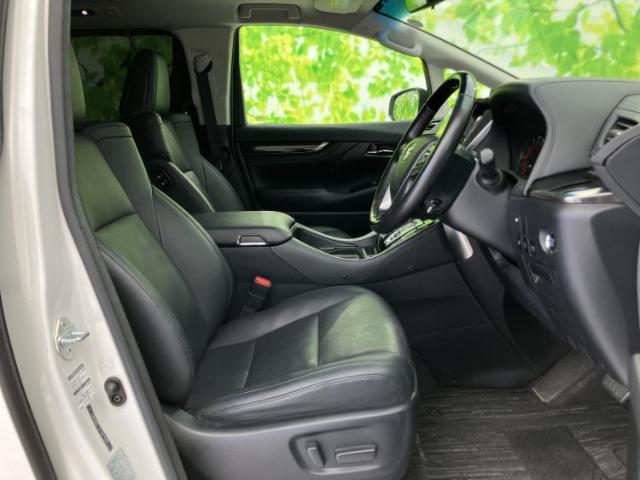 Toyota Vellfire 2