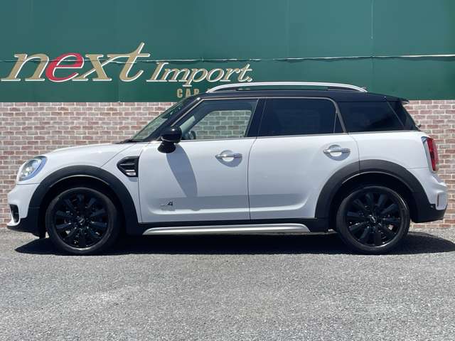 MINI Crossover 11