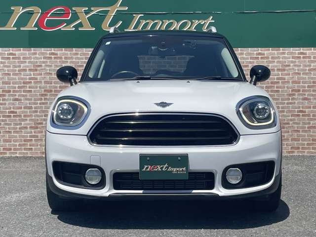 MINI Crossover 8