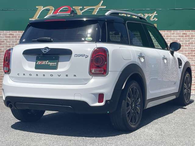 MINI Crossover 9