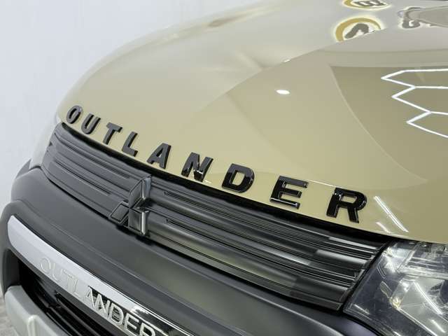 Mitsubishi Outlander PHEV 10