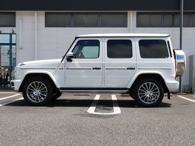 Mercedes-Benz G-Class 11