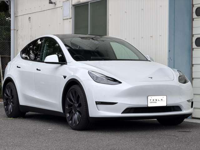 Tesla Model Y 10
