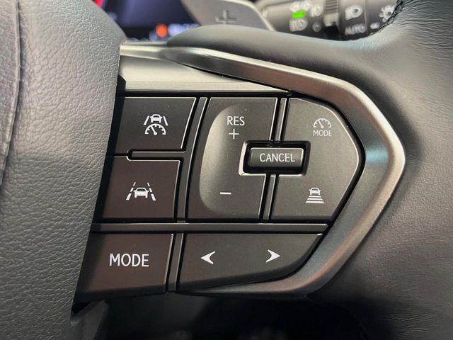 Lexus LBX 6