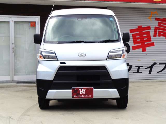 Daihatsu Hijet Cargo 4