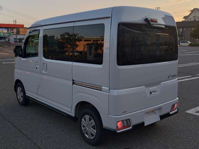 Daihatsu Atrai 4