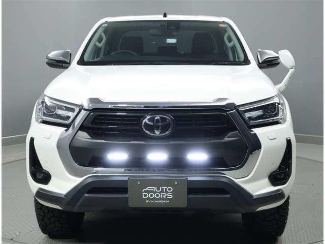 Toyota Hilux 2