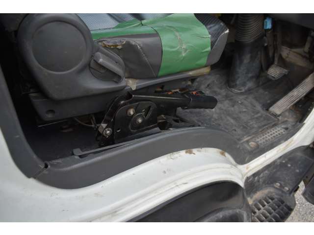 Isuzu Forward 11