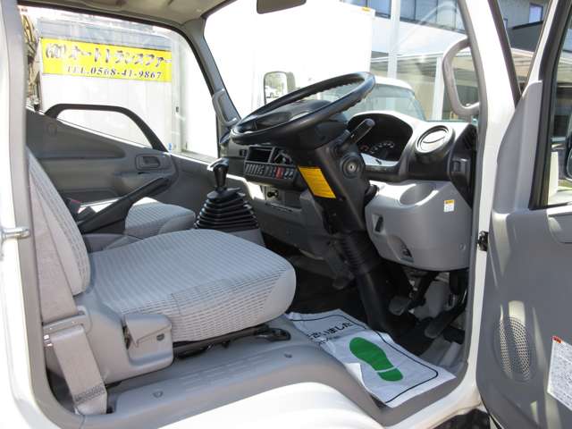 Hino Dutro 10