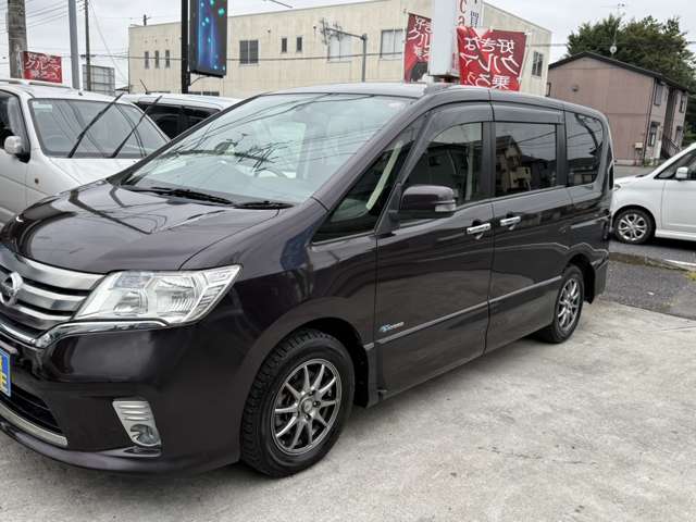 Nissan Serena 11