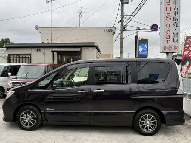 Nissan Serena 8