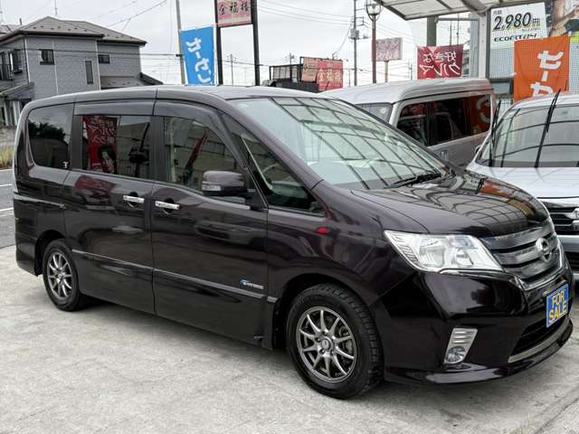 Nissan Serena 10