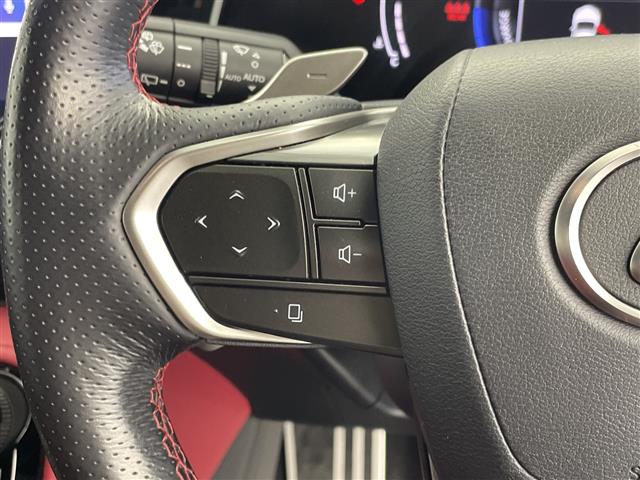 Lexus NX 11