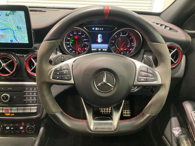 Mercedes-Benz GLA-Class 3