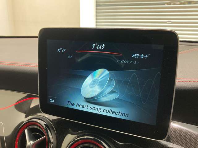 Mercedes-Benz GLA-Class 10