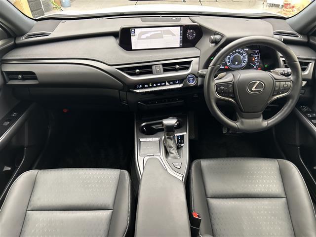 Lexus UX 2