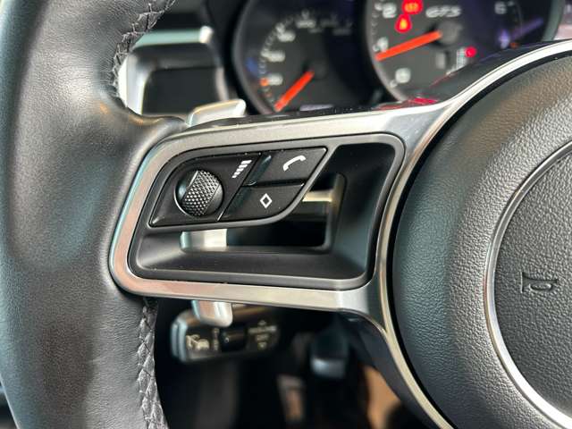Porsche Macan 10