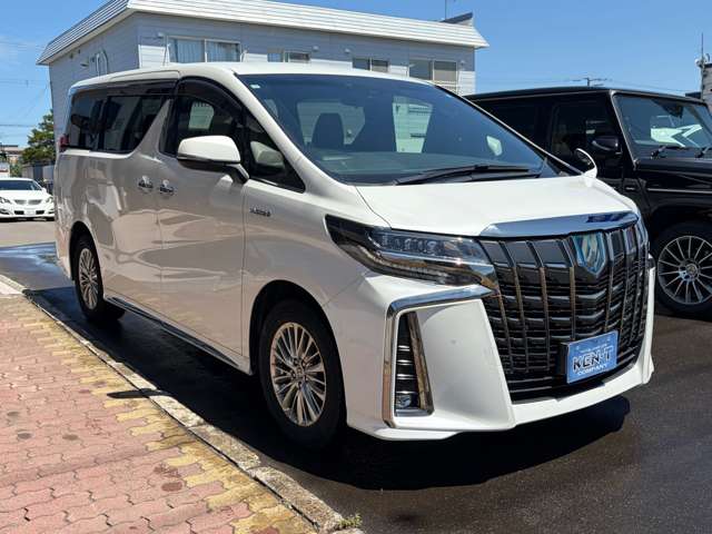 Toyota Alphard 5