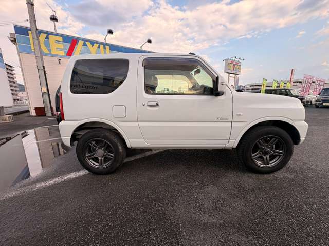 Suzuki Jimny 12