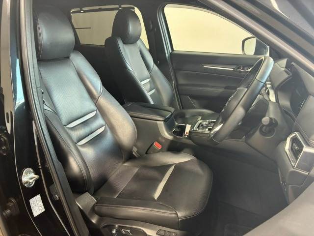 Mazda CX-8 10