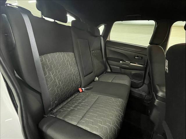 Mitsubishi RVR 12