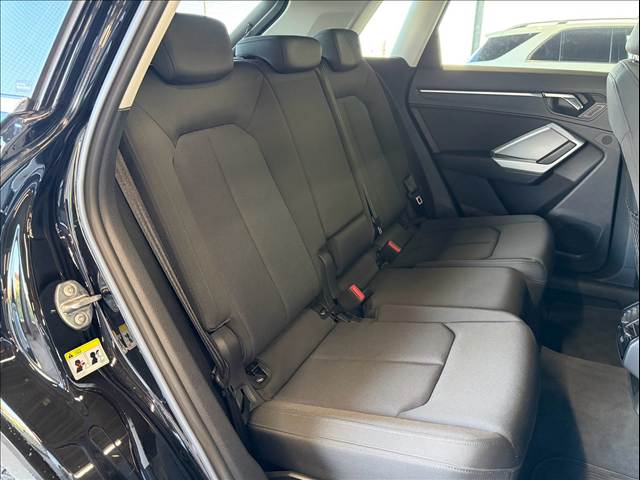Audi Q3 12