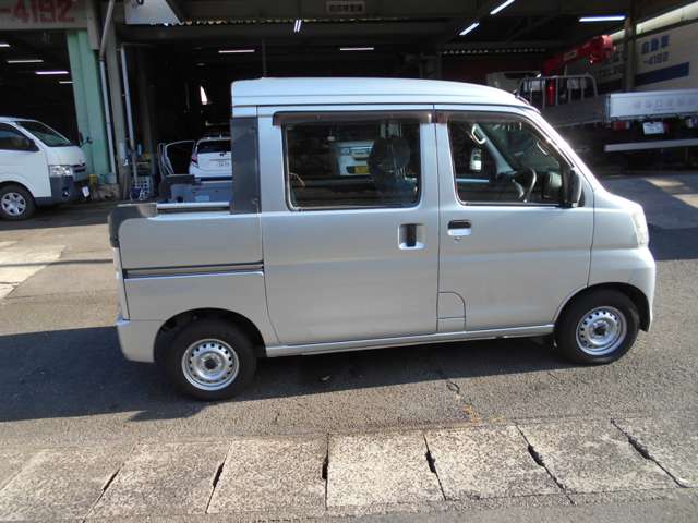 Daihatsu Hijet Deck Van 12