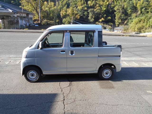 Daihatsu Hijet Deck Van 4