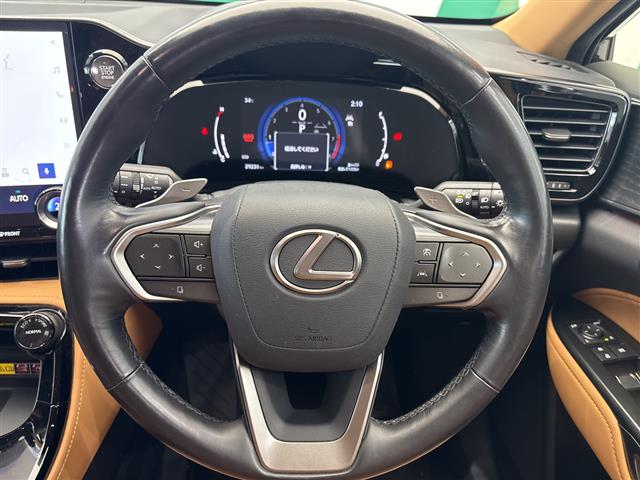 Lexus NX 8