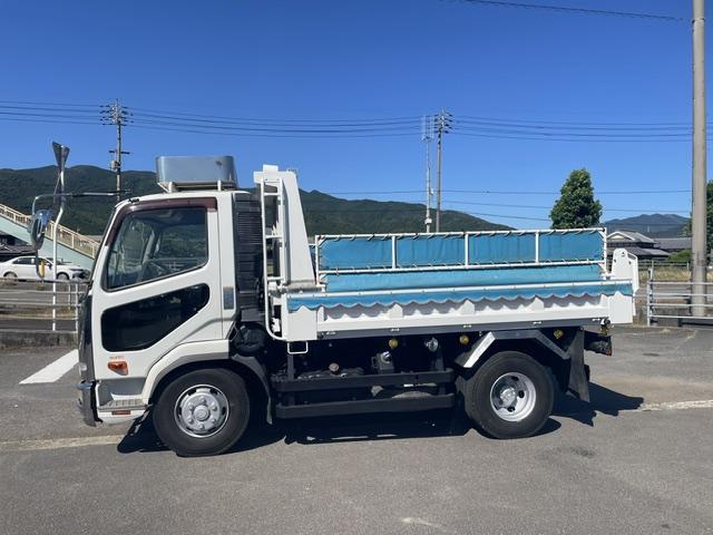 Mitsubishi Fuso Fighter 4