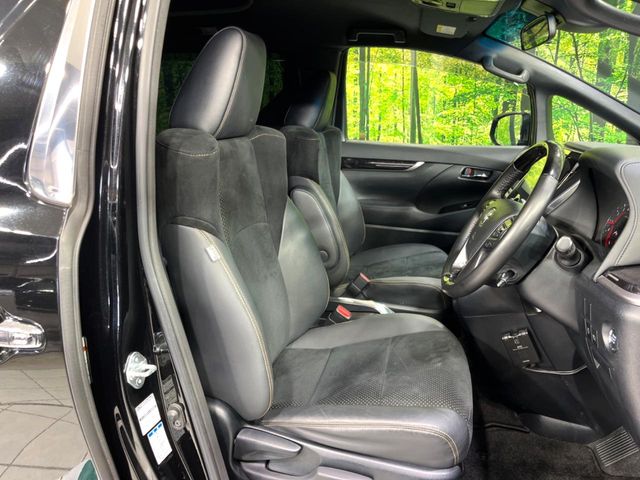 Toyota Alphard 9