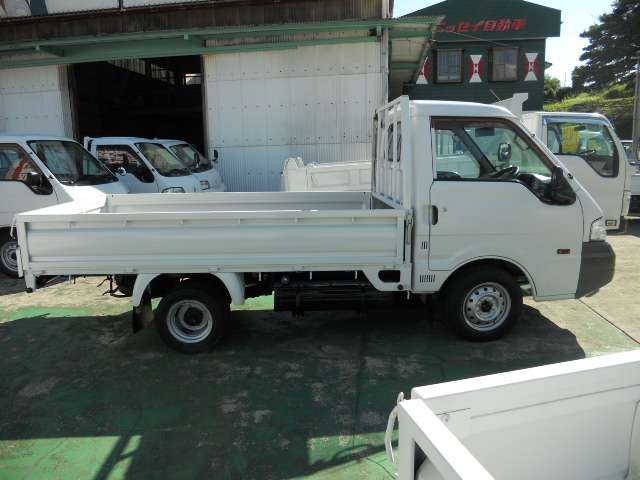 Mazda Bongo Truck 5