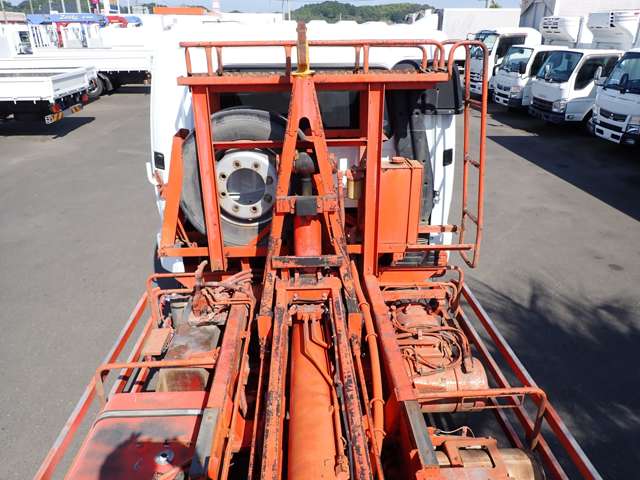 Mitsubishi Fuso Fighter 11