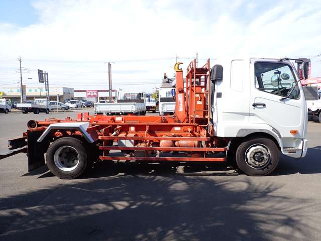 Mitsubishi Fuso Fighter 5