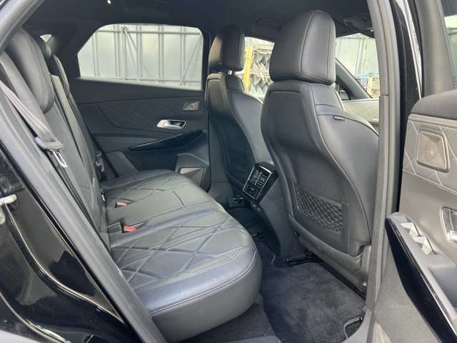 DS Automobiles DS 7 Crossback 6