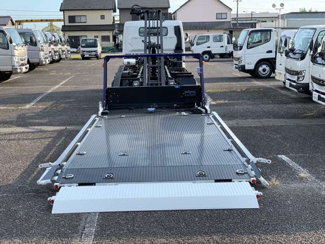 Mitsubishi Fuso Canter 5