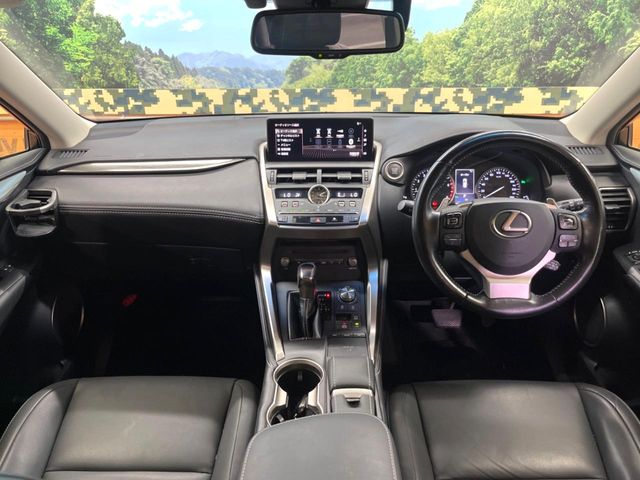 Lexus NX 2