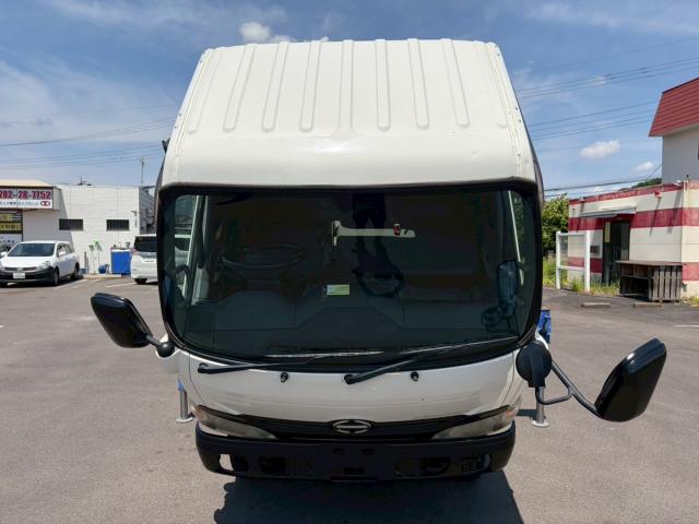 Hino Dutro 3