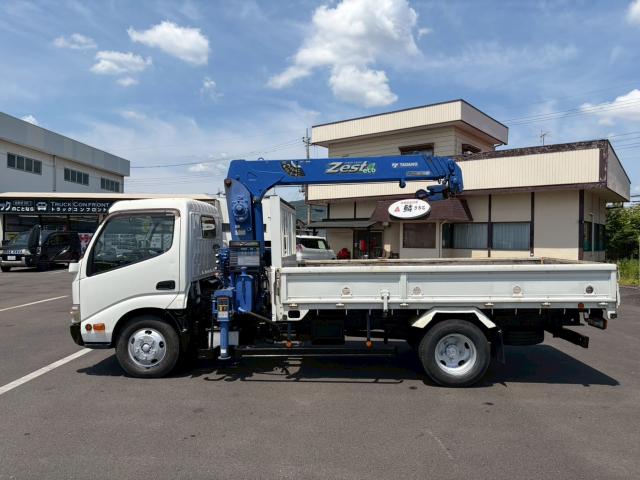 Hino Dutro 6