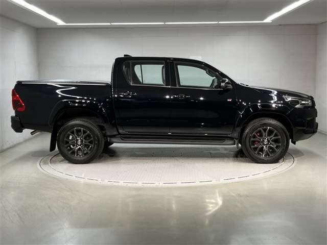 Toyota Hilux 4