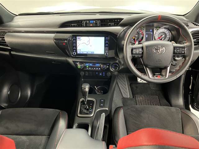 Toyota Hilux 7