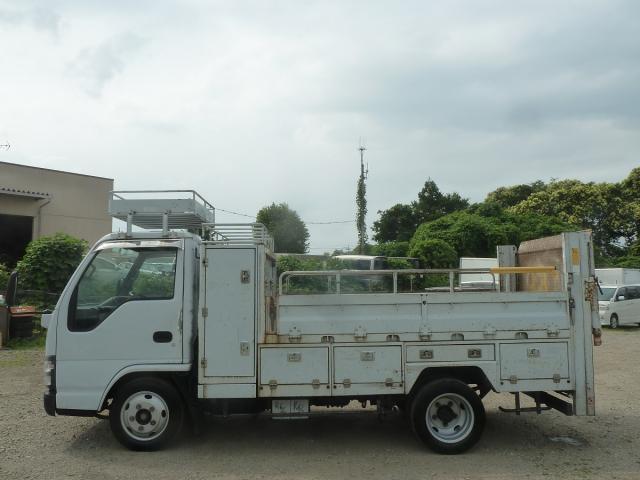 Isuzu Elf 3