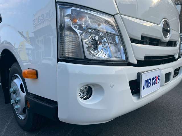 Hino Dutro 11