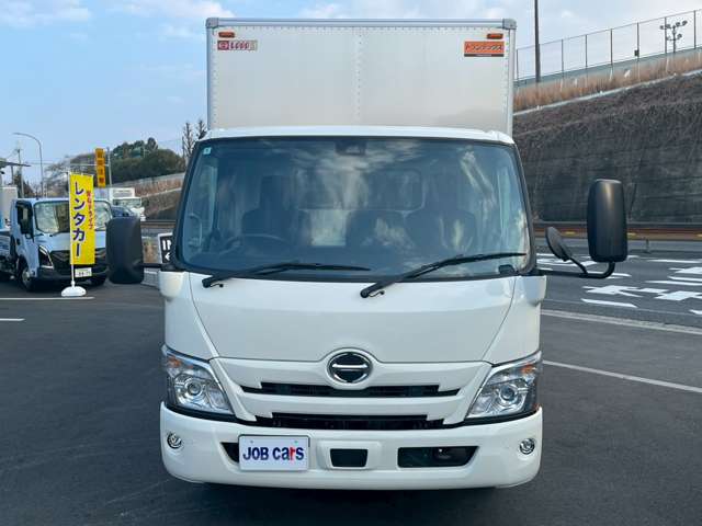Hino Dutro 2