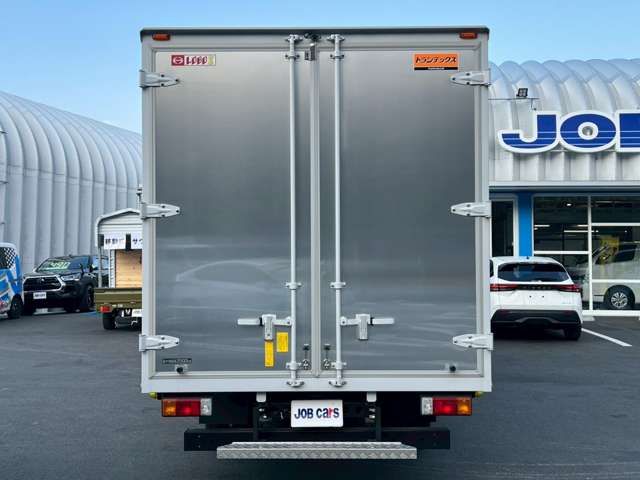 Hino Dutro 6