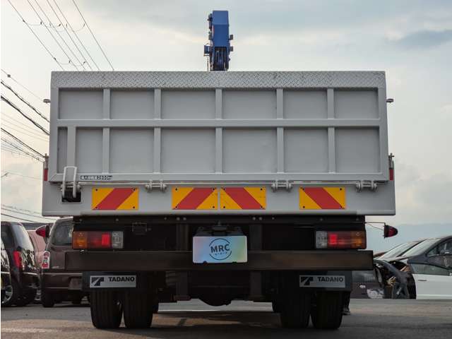 Hino Dutro 3